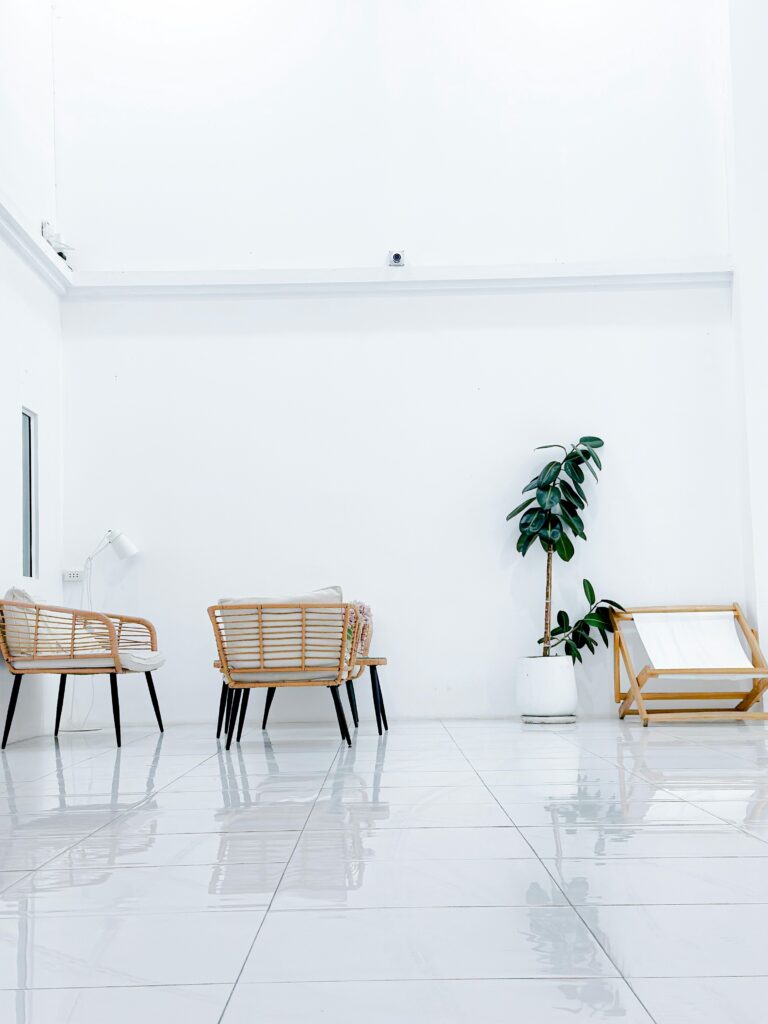 静か　清潔　ホテル　イメージ